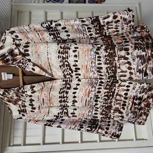 Chicos silk jacket. 100% lined. Hidden hooks.